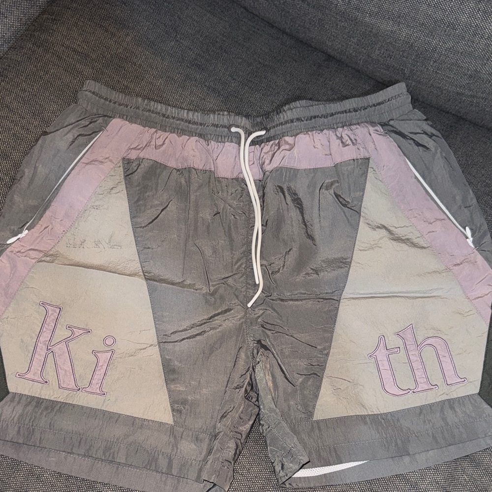 KITH men short